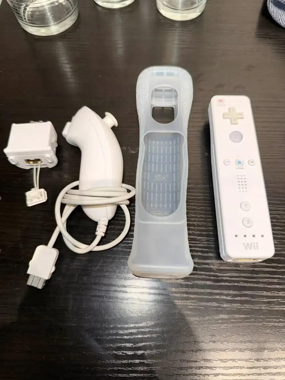 Official OEM Nintendo Wii Remote Nunchuck & Motion Plus Adapter RVL-003 W/Sleeve